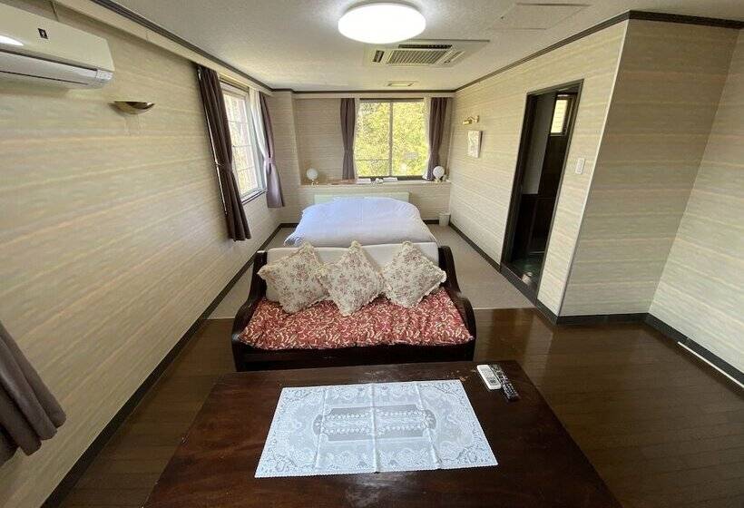 בית מלון כפרי Lake&forest Flower Villa