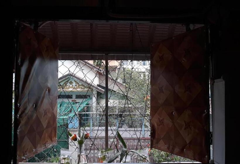 פנסיון Vanny's Peaceful Guesthouse