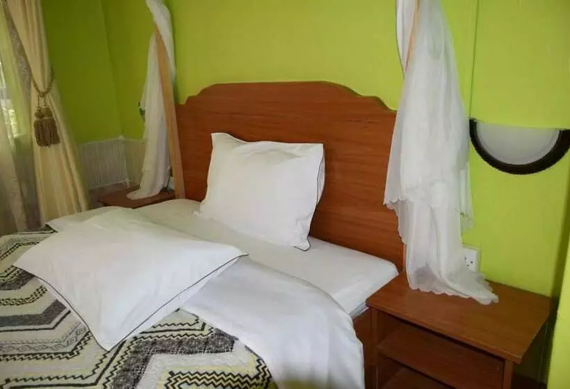 پانسیون Yaris Guest House