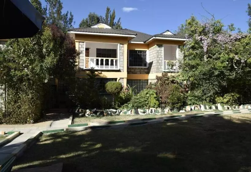 پانسیون Yaris Guest House