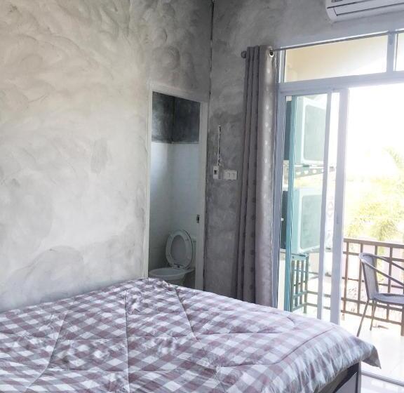 پانسیون You In House Urt Surathani Airport