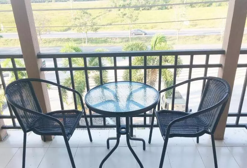 پانسیون You In House Urt Surathani Airport