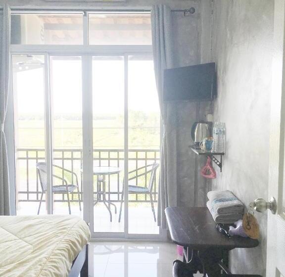 پانسیون You In House Urt Surathani Airport