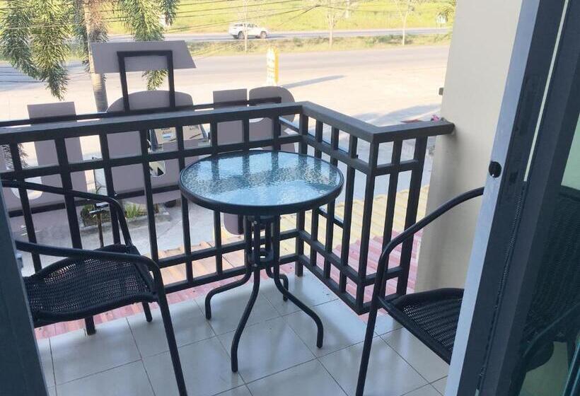 پانسیون You In House Urt Surathani Airport