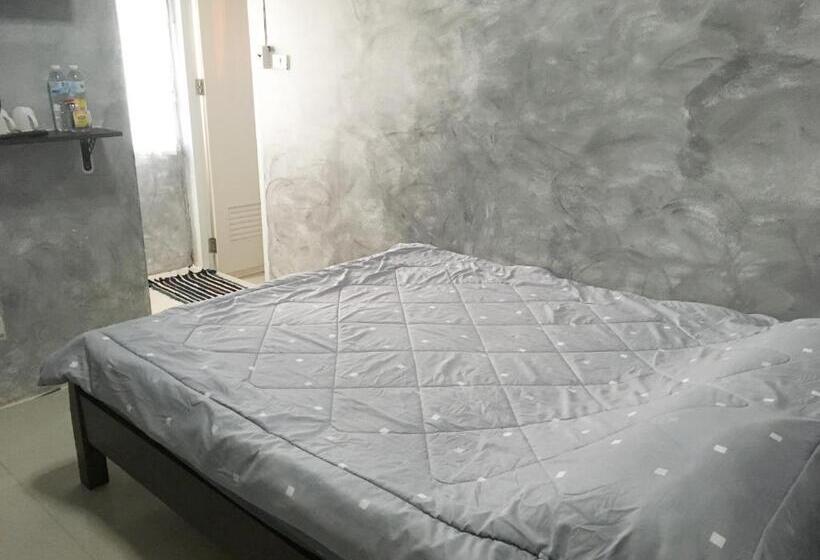 پانسیون You In House Urt Surathani Airport