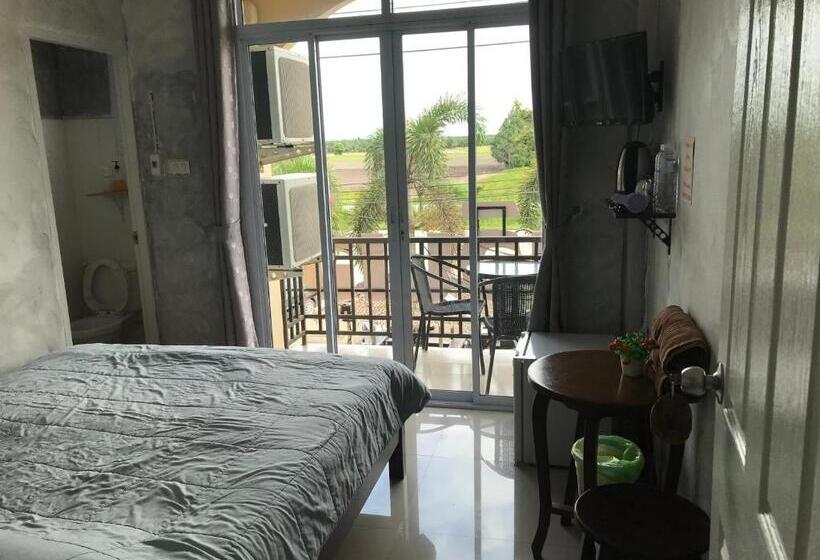 پانسیون You In House Urt Surathani Airport