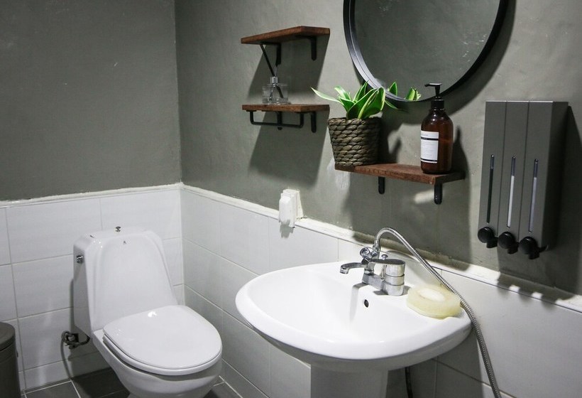 פנסיון Bomn Guesthouse  Hostel