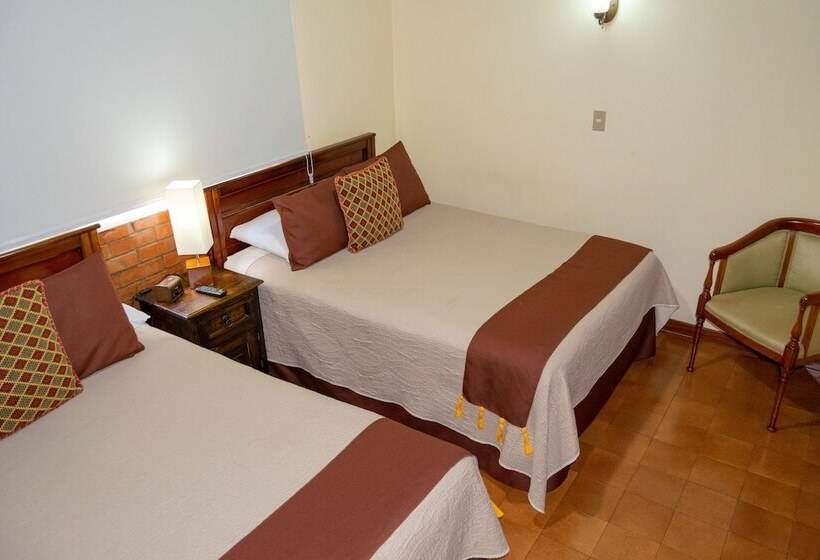 پانسیون Hostal Donde Regina