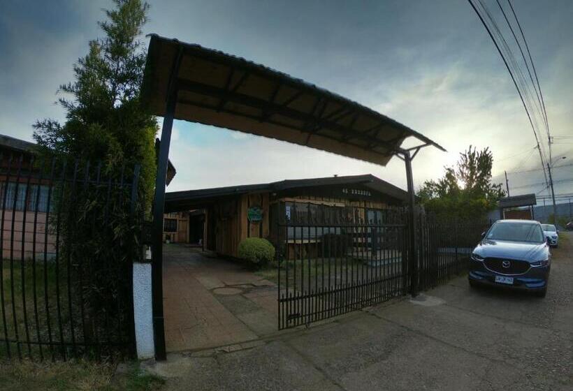 پانسیون Hostal Los Guindos