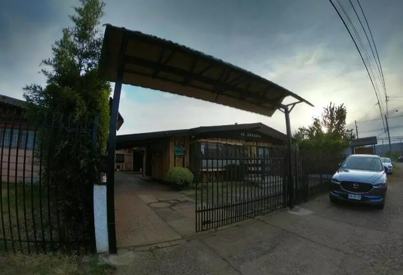 ペンション Hostal Los Guindos