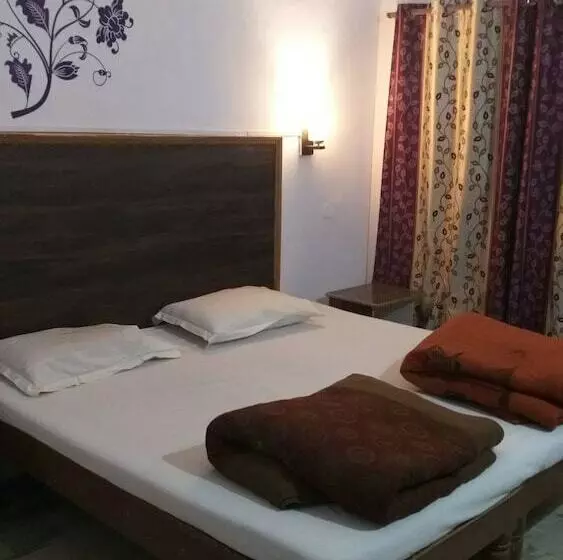 Majatalo Plaza_khajuraho