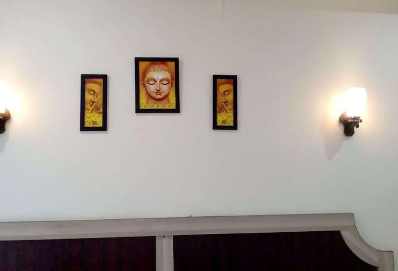 پانسیون Plaza_khajuraho