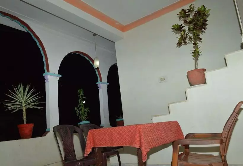 Majatalo Plaza_khajuraho