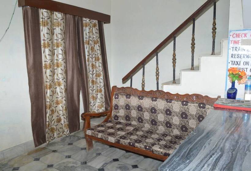 پانسیون Plaza_khajuraho