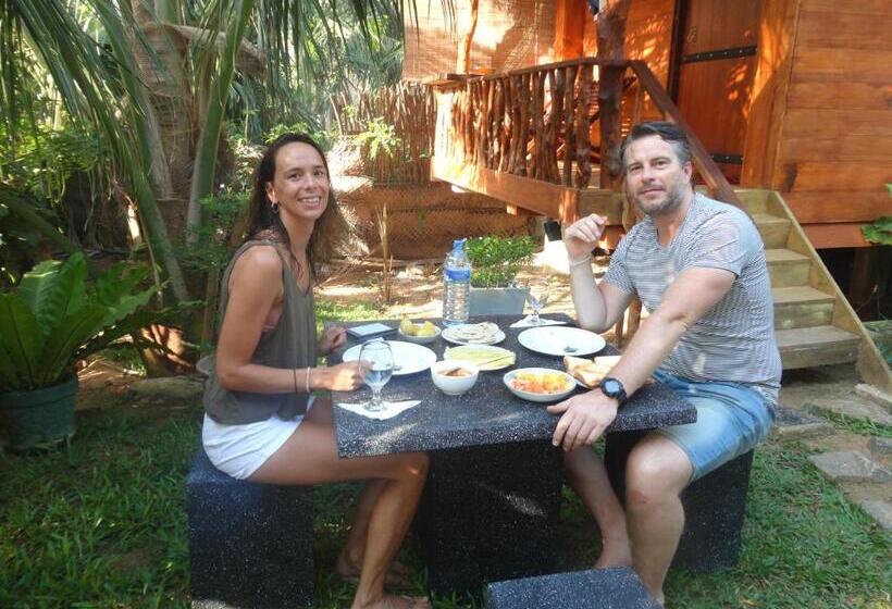 ユースホステル The Green Station