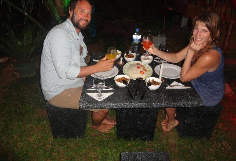 ユースホステル The Green Station