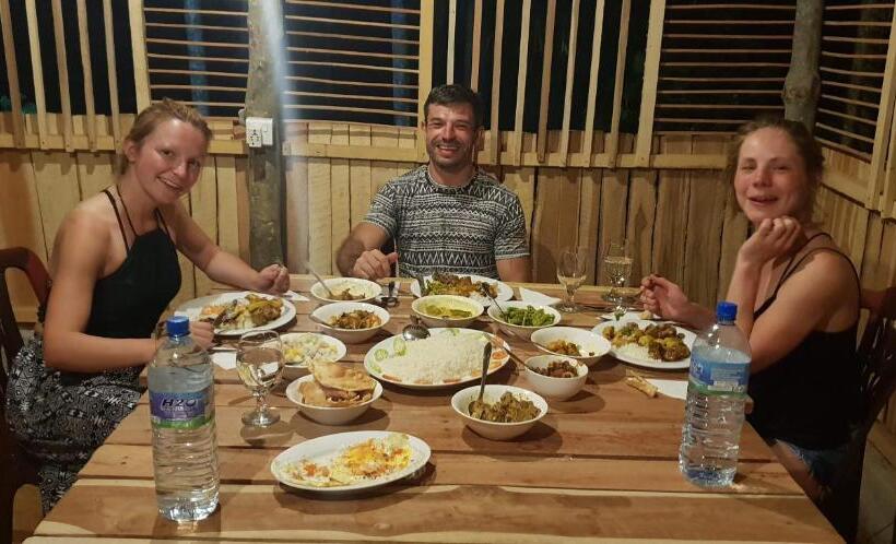 ユースホステル The Green Station