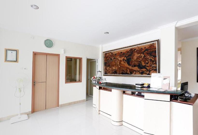 פנסיון Reddoorz @ Jakal Bawah 2