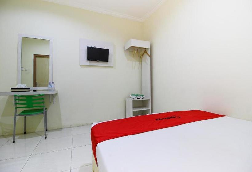 פנסיון Reddoorz @ Jakal Bawah 2