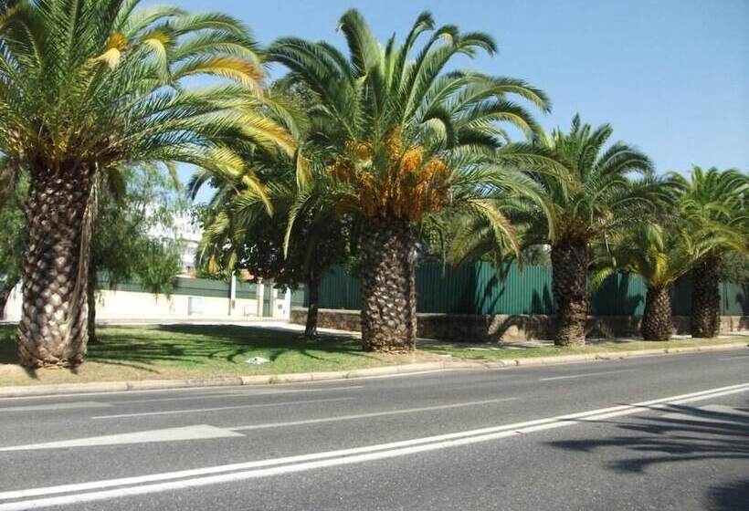 تختخواب و صبحانه Casa Dos Bordados