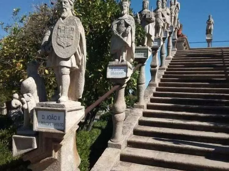 تختخواب و صبحانه Casa Dos Bordados