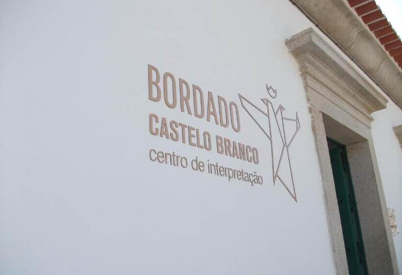 تختخواب و صبحانه Casa Dos Bordados
