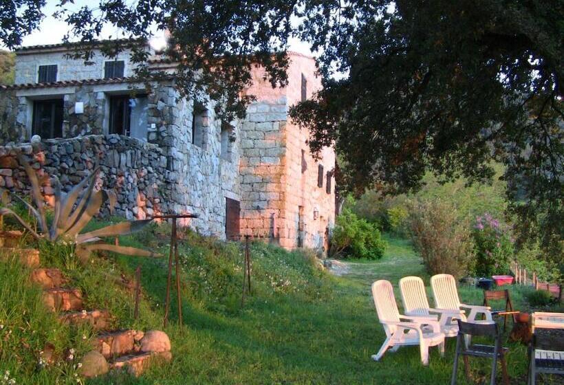 تختخواب و صبحانه Maison D'hôtes De Charme De Croccano