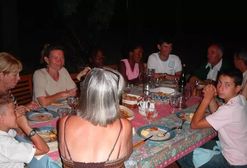 Aamiaismajoitus (B&B) Maison D'hôtes De Charme De Croccano