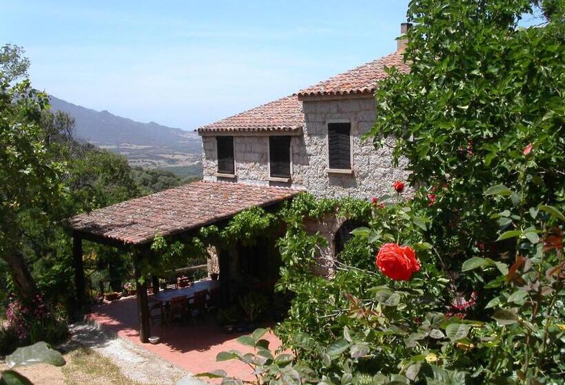 تختخواب و صبحانه Maison D'hôtes De Charme De Croccano