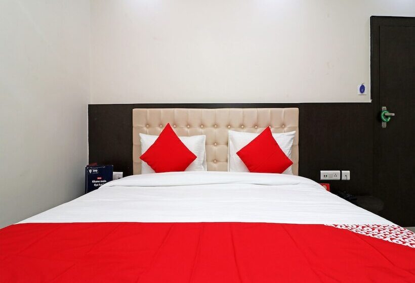 Hôtel Oyo 22979 Saffron