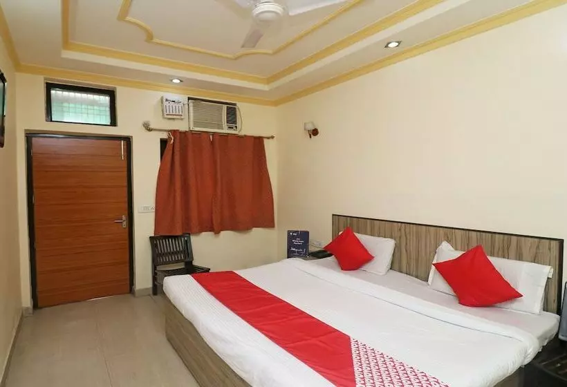 ホテル Vaibhav Palace Guest House