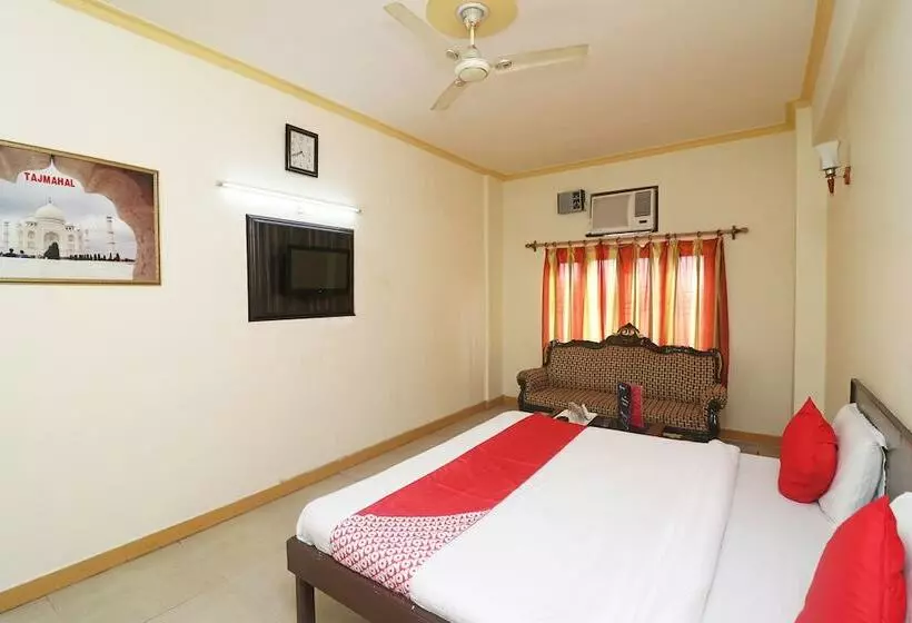 ホテル Vaibhav Palace Guest House