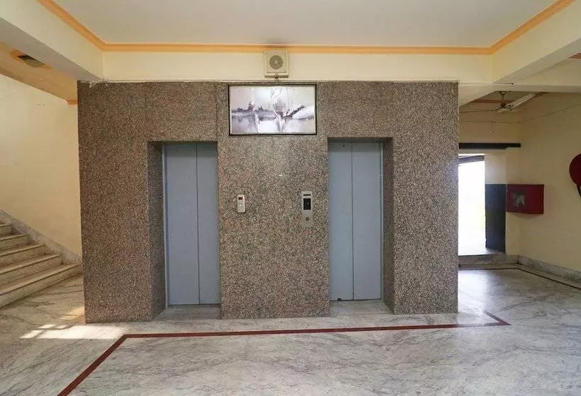 ホテル Vaibhav Palace Guest House