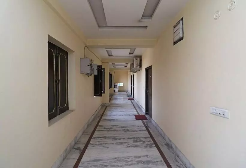 ホテル Vaibhav Palace Guest House