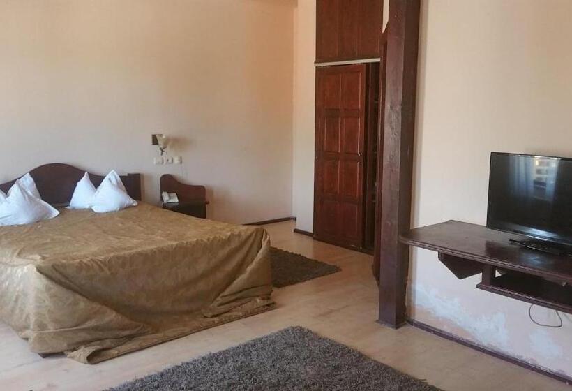 Motel Restaurant Lowe