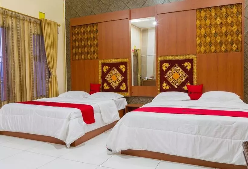Hotelli Reddoorz @ Pataruman Garut