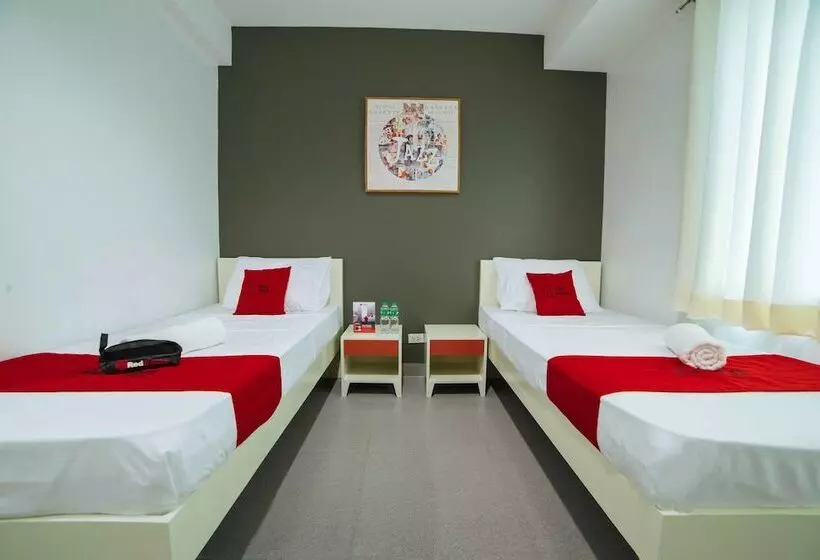 ホテル Reddoorz Plus @ Roxas Street Davao