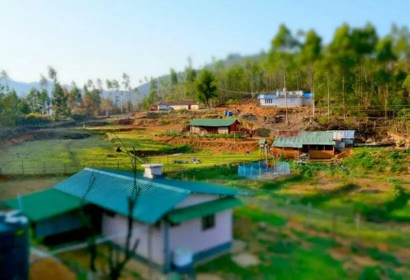 ホテル Adhiti Farm Stay