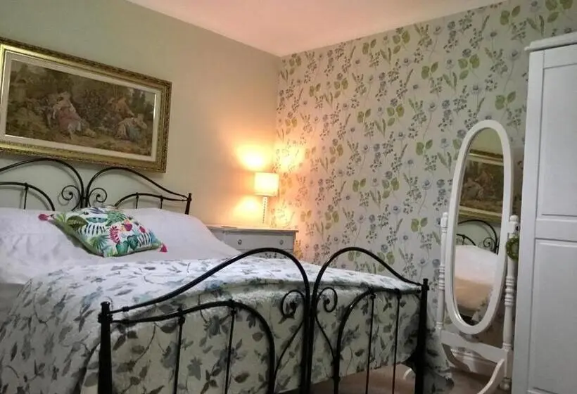 膳宿费 The Glen Mona