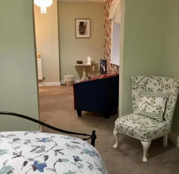 膳宿费 The Glen Mona