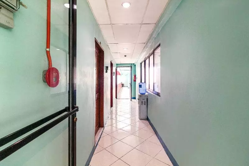 Hotelli Reddoorz @ Highway Mandaue