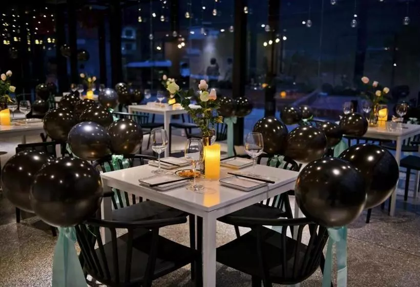 Sixx Hotel Yangshuo