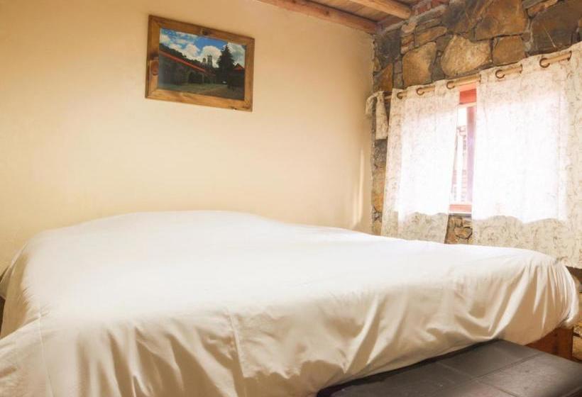 Пансион Cabañas La Roca