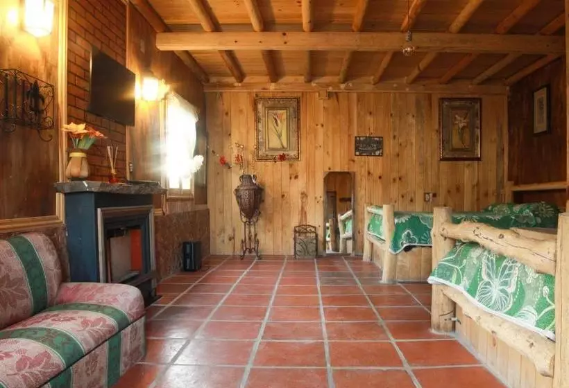 ペンション Cabañas La Roca