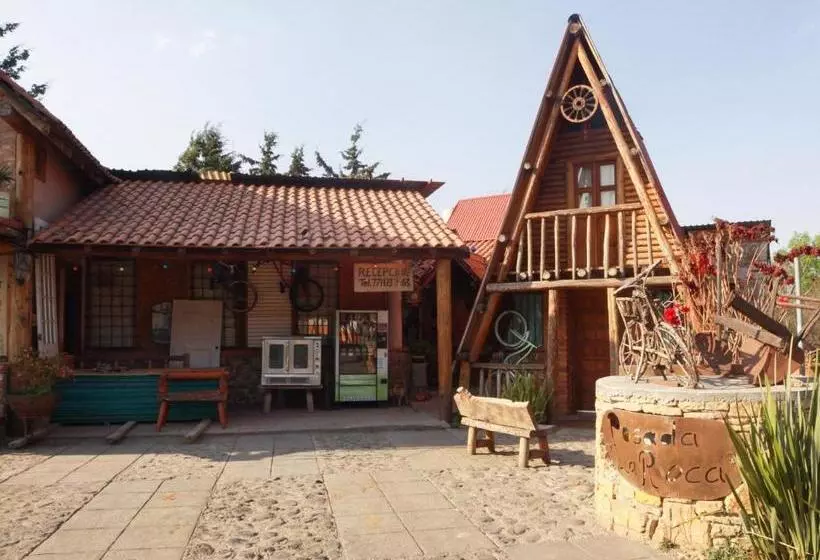 ペンション Cabañas La Roca