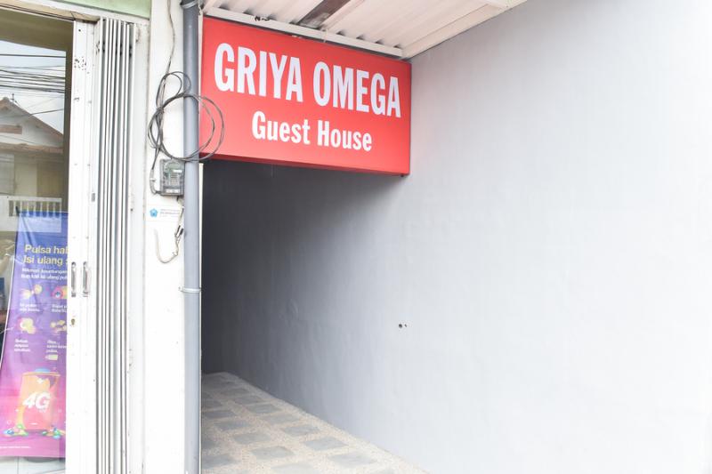 بنسيون Reddoorz Plus Near Malang Town Square