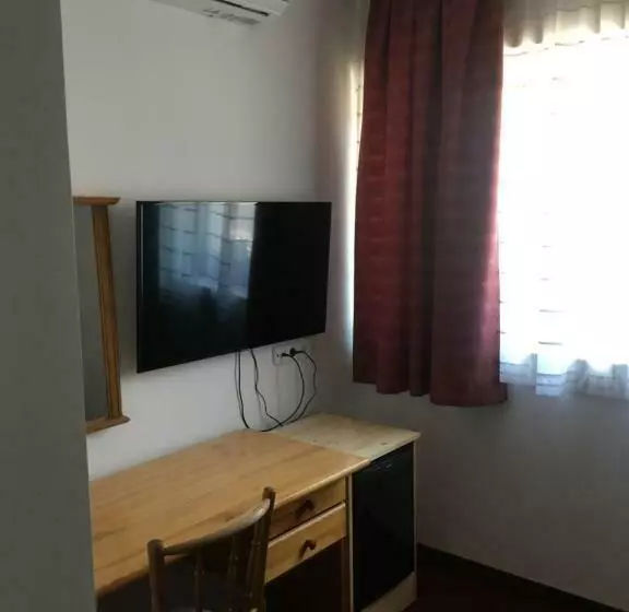 Aamiaismajoitus (B&B) Makk Marci Panzió