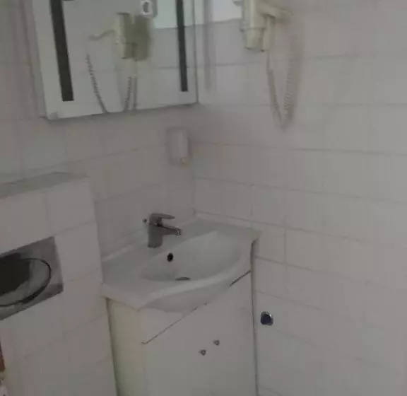 Aamiaismajoitus (B&B) Makk Marci Panzió