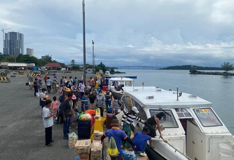 בית מלון כפרי Tube Resort