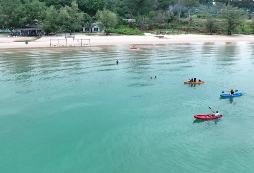 בית מלון כפרי Tube Resort